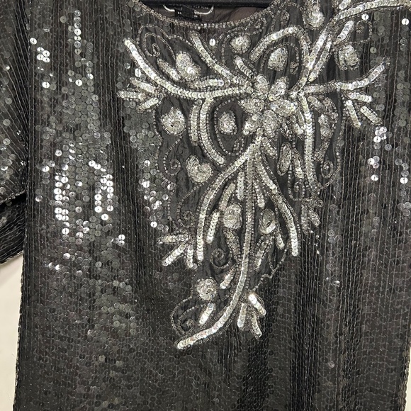 Women's Vintage J.L.B. Black & Sliver Sequin Top w/ 100% Silk Lining Size M. - Picture 6 of 6